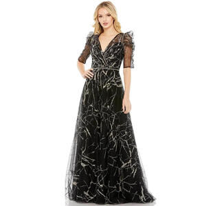 NWT, Mac Duggal 20428 - Puff Sleeve Embellished in Black Size 4 #LD082